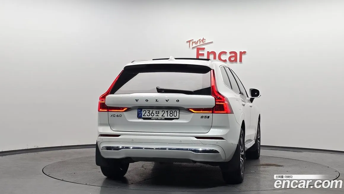 Volvo XC60 2024 из KR, фото 6