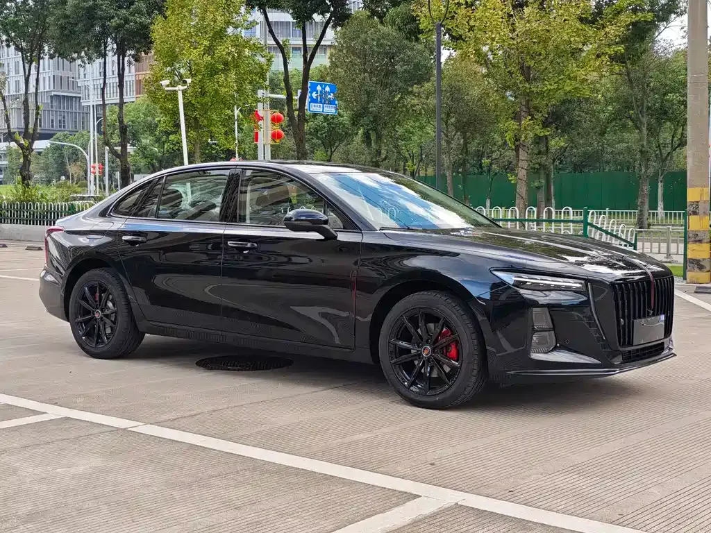 Hongqi H5 — фото 10