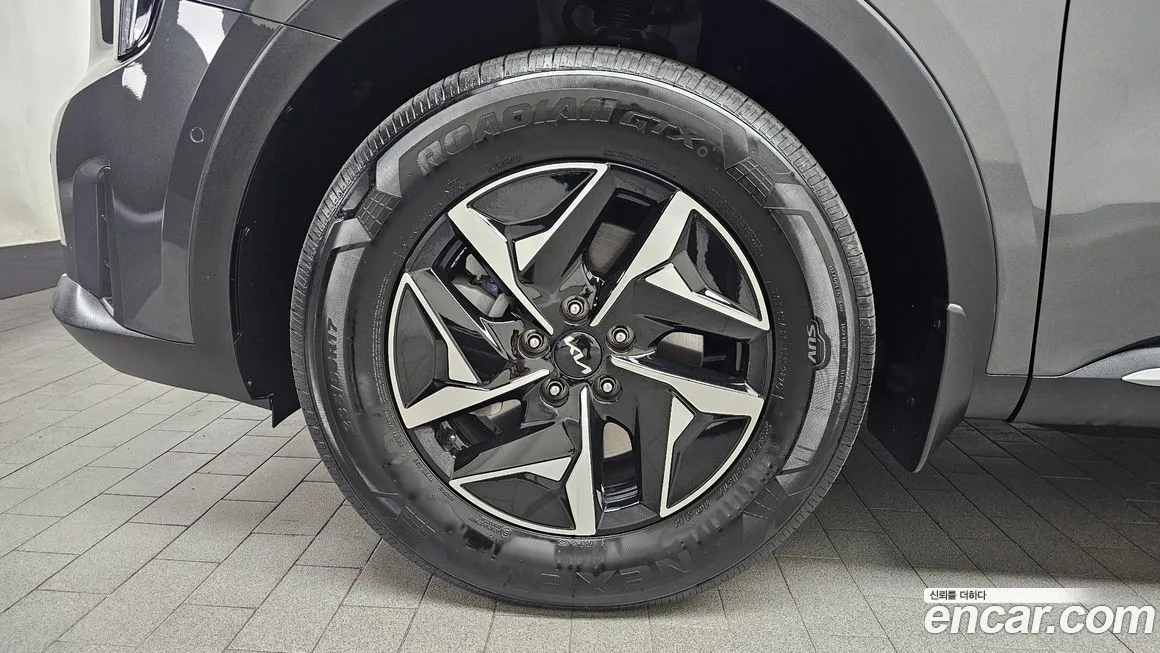 Kia Sorento — фото 8