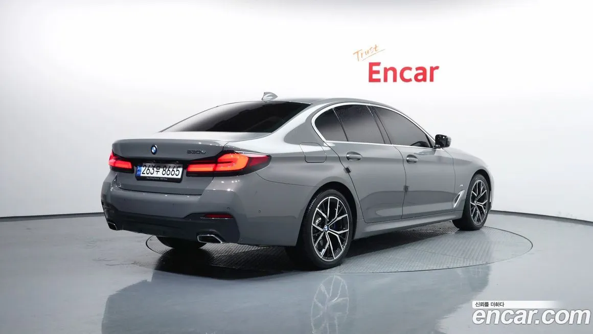 BMW 5-Series 2021 из KR, фото 9