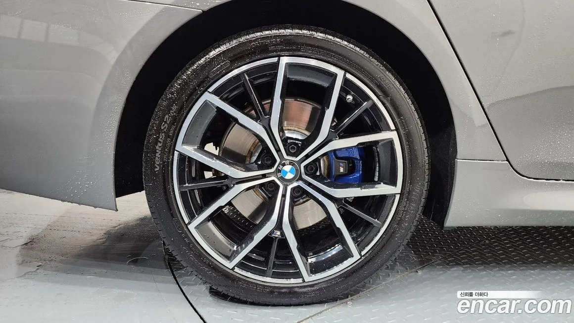 BMW 5-Series 2021 из KR, фото 4