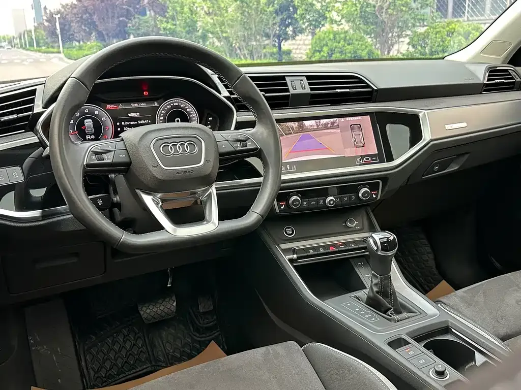 Audi Q3 2023 из CN, фото 5