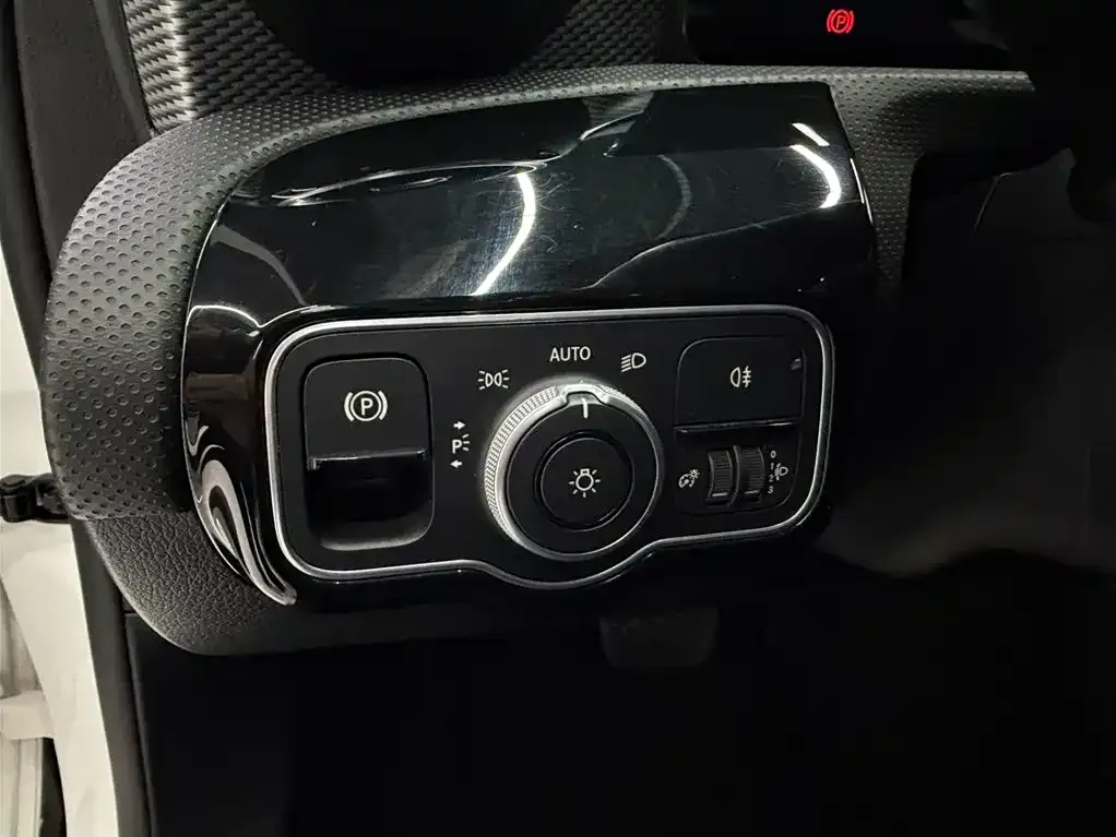 Mercedes-Benz A-Class — фото 10