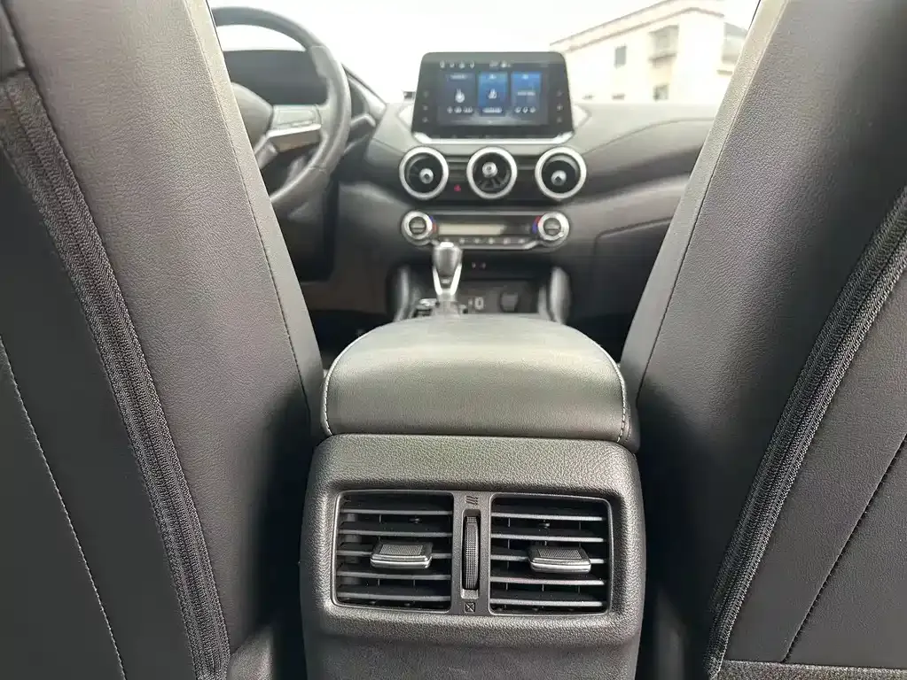 Nissan Sylphy 2022 из CN, фото 8