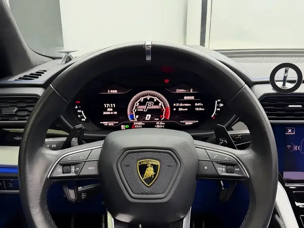 Lamborghini Urus 2021 из CN, фото 6