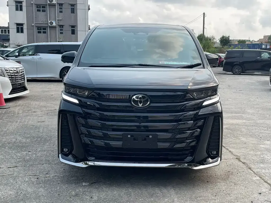 Toyota Vellfire — фото 5