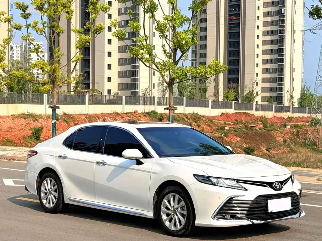 Toyota Camry 2023 из CN, фото 7