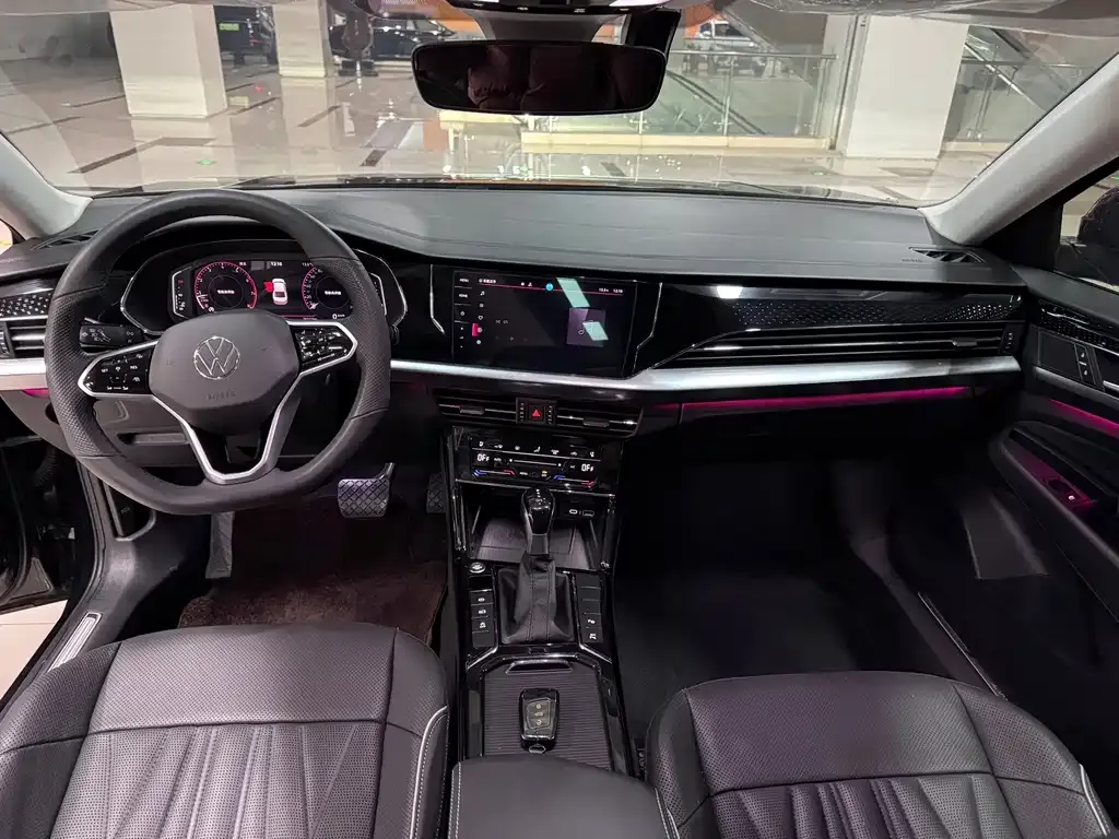 Volkswagen Passat — фото 9