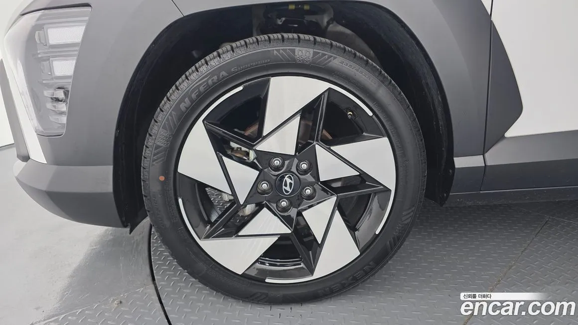 Hyundai Kona 2023 из KR, фото 9