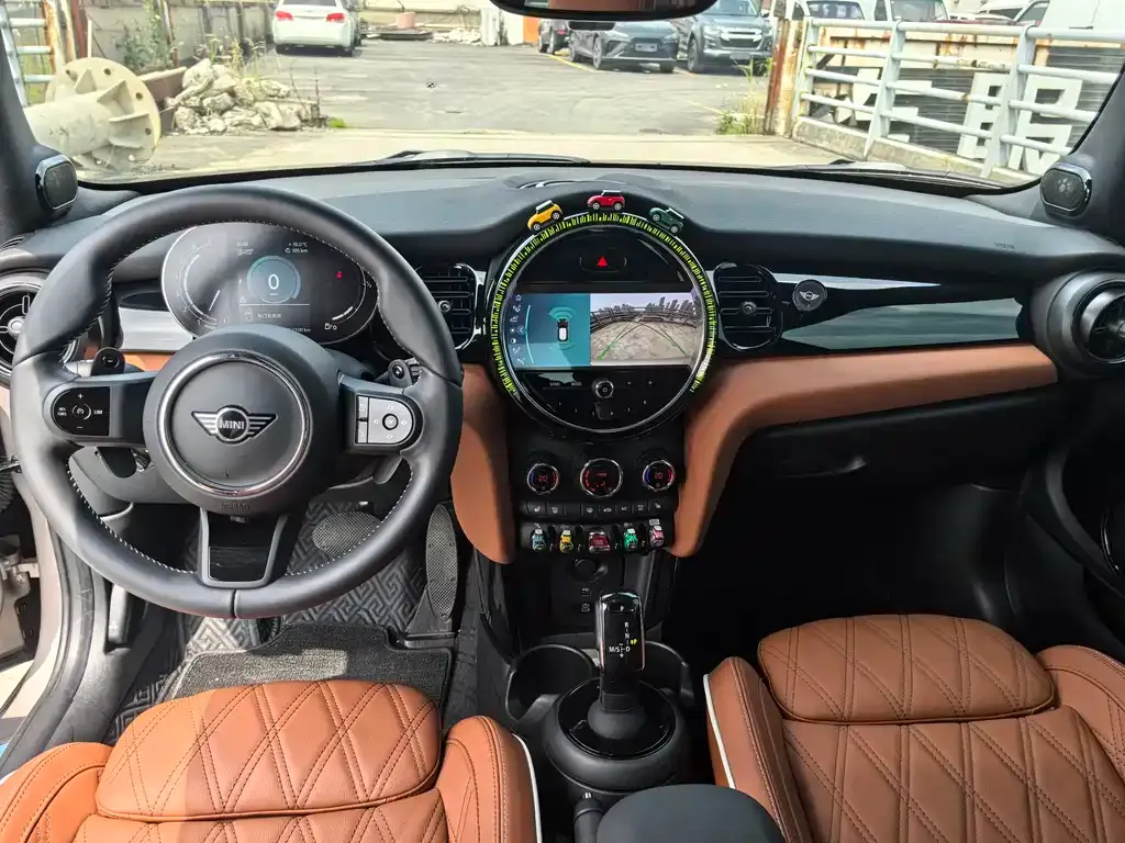 MINI Cooper (3-door) 2024 из CN, фото 3