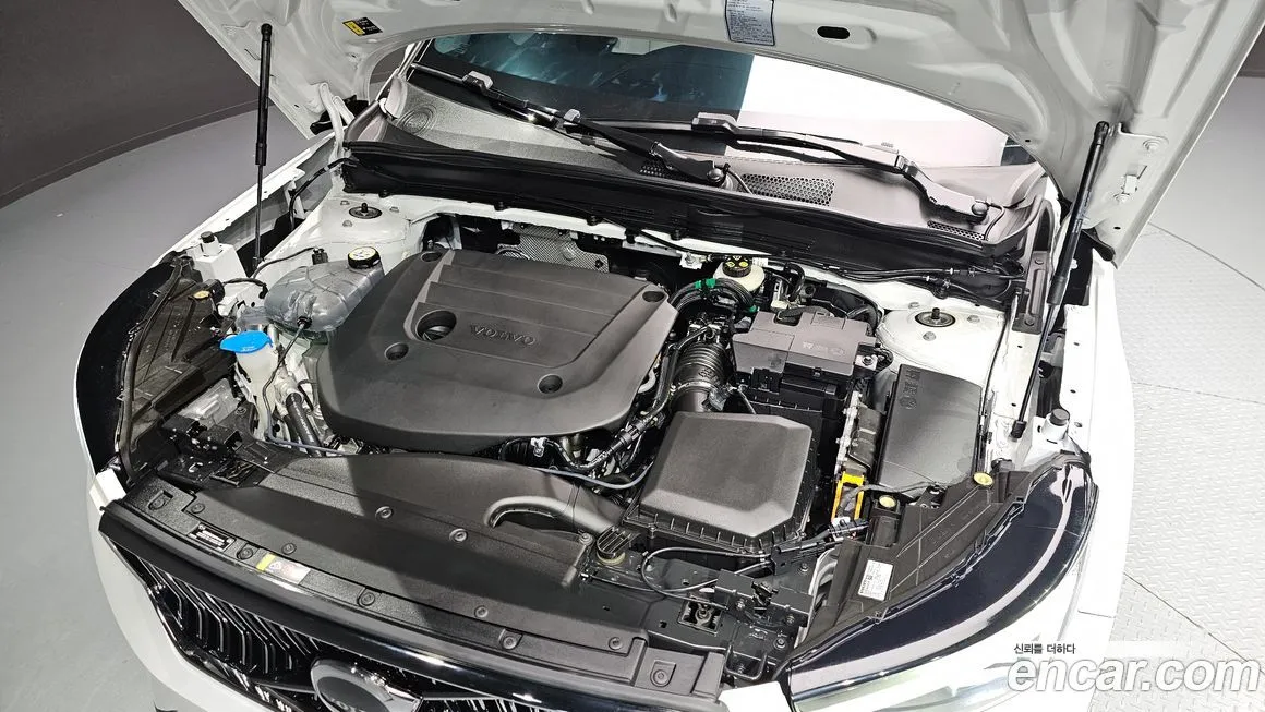 Volvo XC40 2023 из KR, фото 9