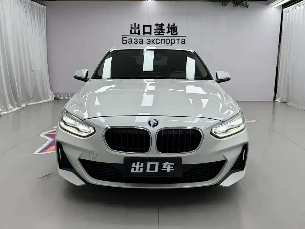 BMW 1 Series 2023 из CN, фото 2
