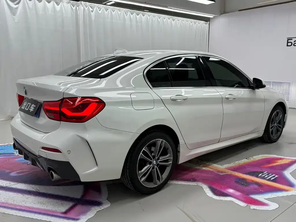 BMW 1 Series 2023 из CN, фото 9