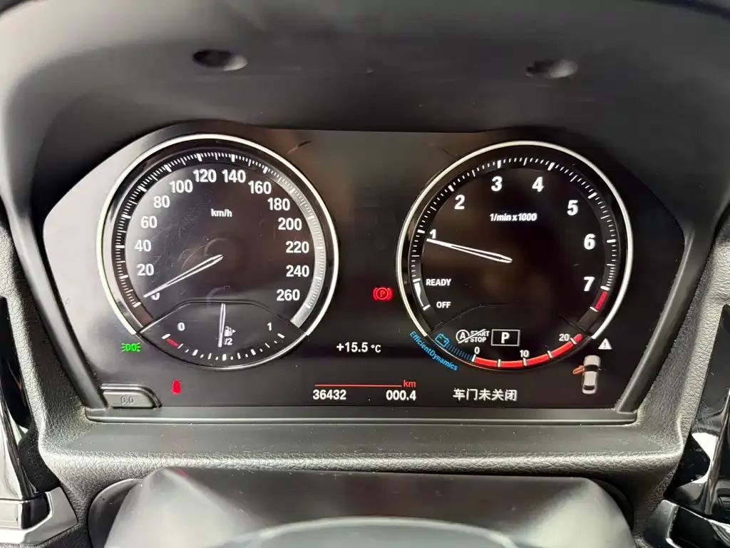 BMW 1 Series 2023 из CN, фото 5