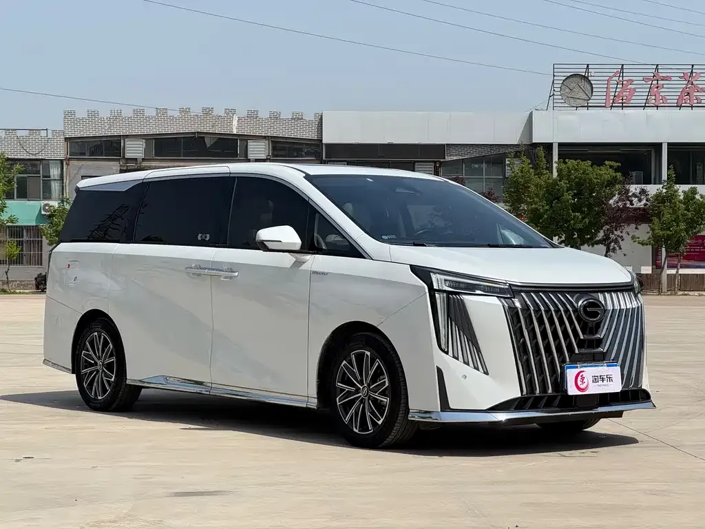 GAC Motor Trumpchi M8 — фото 8