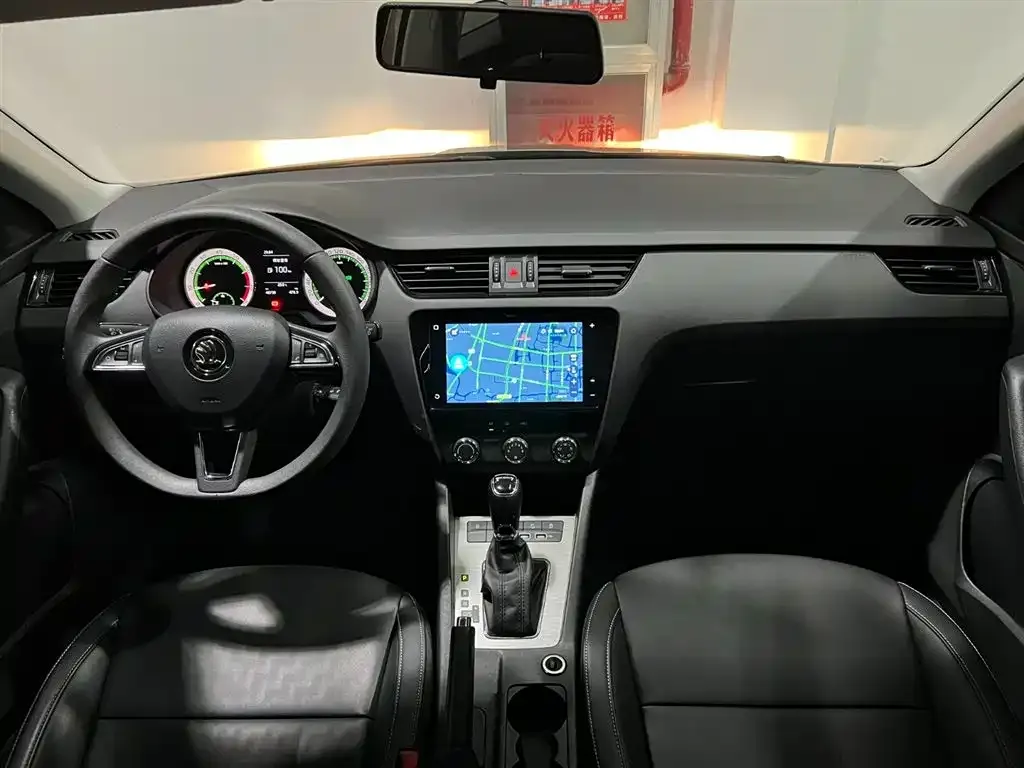 Skoda Octavia 2022 из CN, фото 9