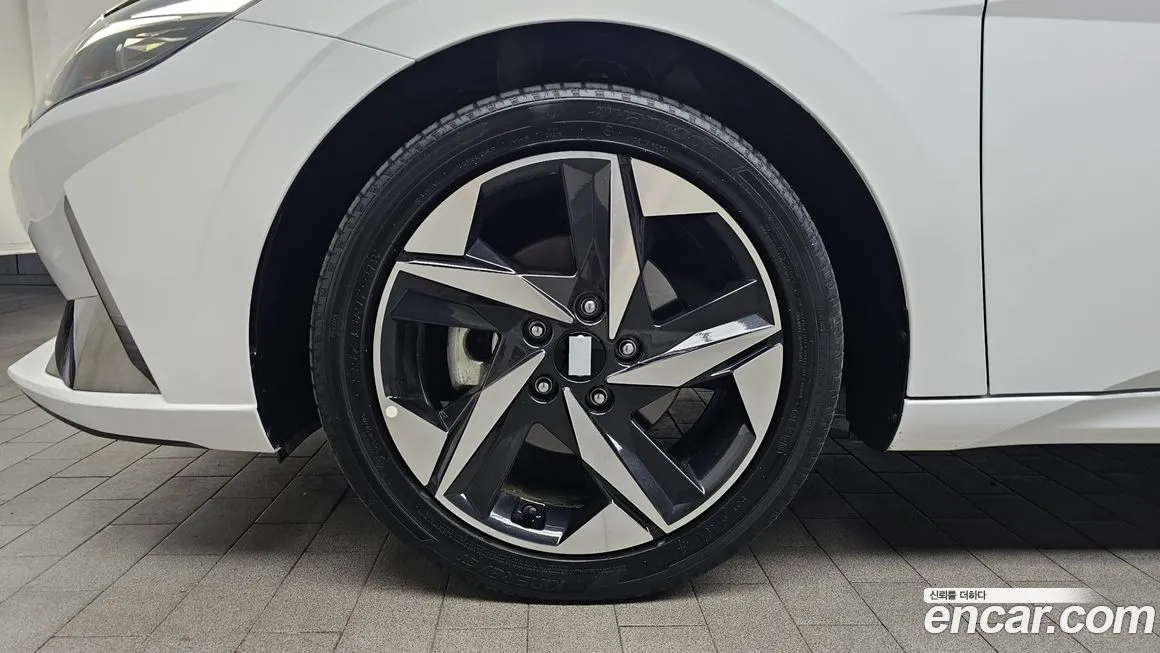 Hyundai AVANTE 2023 из KR, фото 5