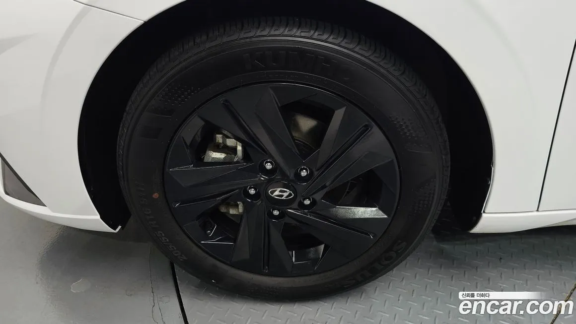 Hyundai AVANTE 2023 из KR, фото 3