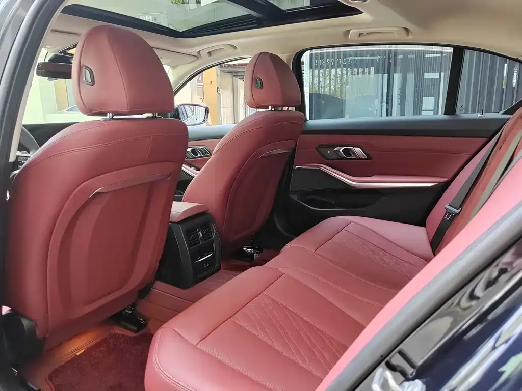BMW 3 Series 2025 из CN, фото 3