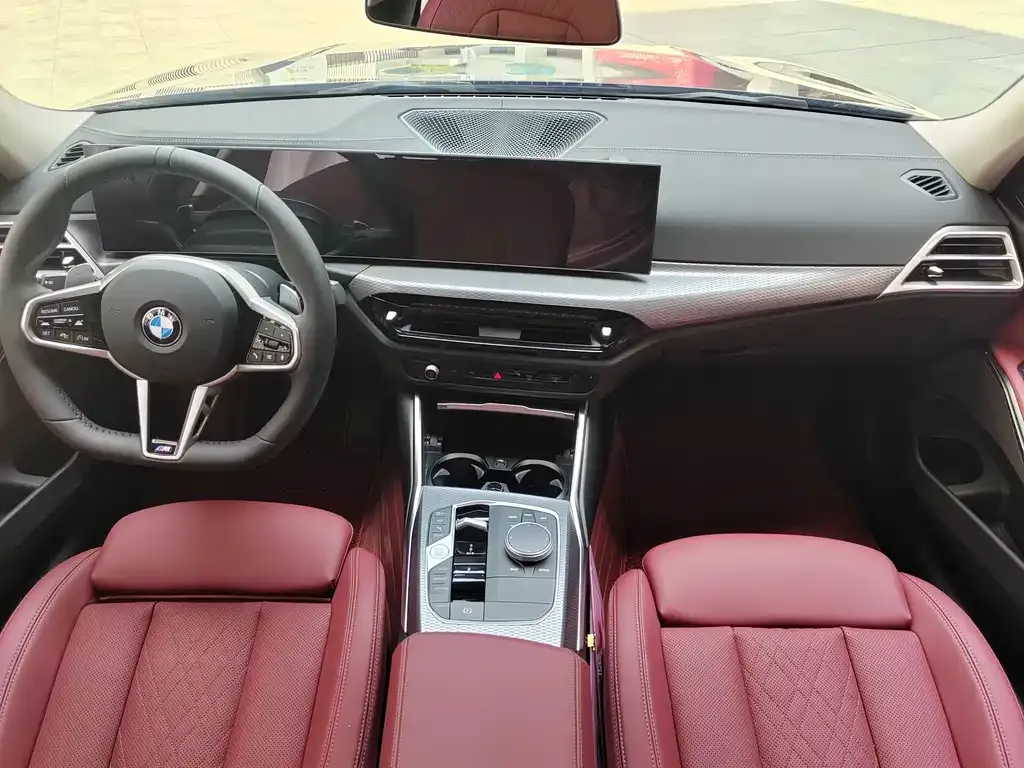 BMW 3 Series 2025 из CN, фото 6