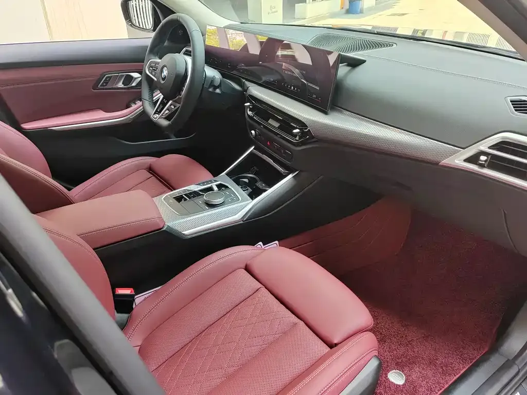 BMW 3 Series 2025 из CN, фото 2