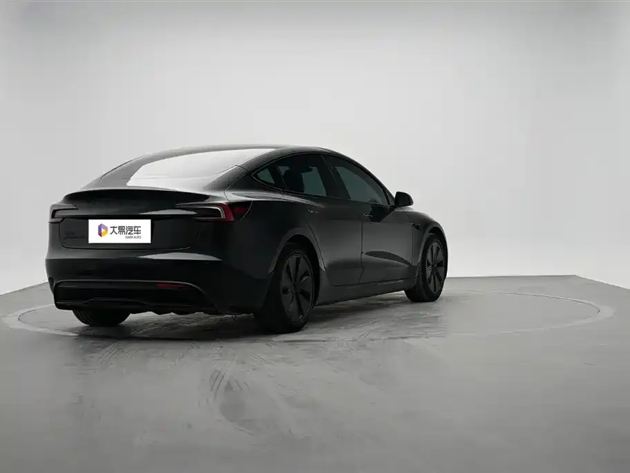 Tesla Model 3 — фото 2