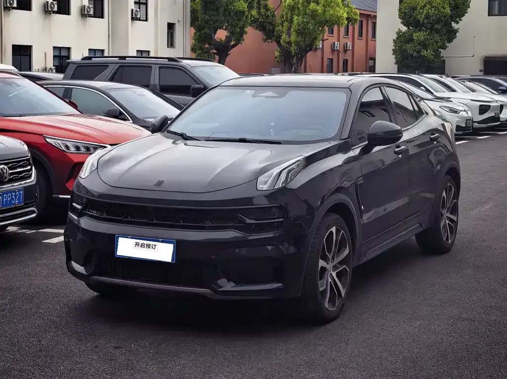 Lynk & Co 05