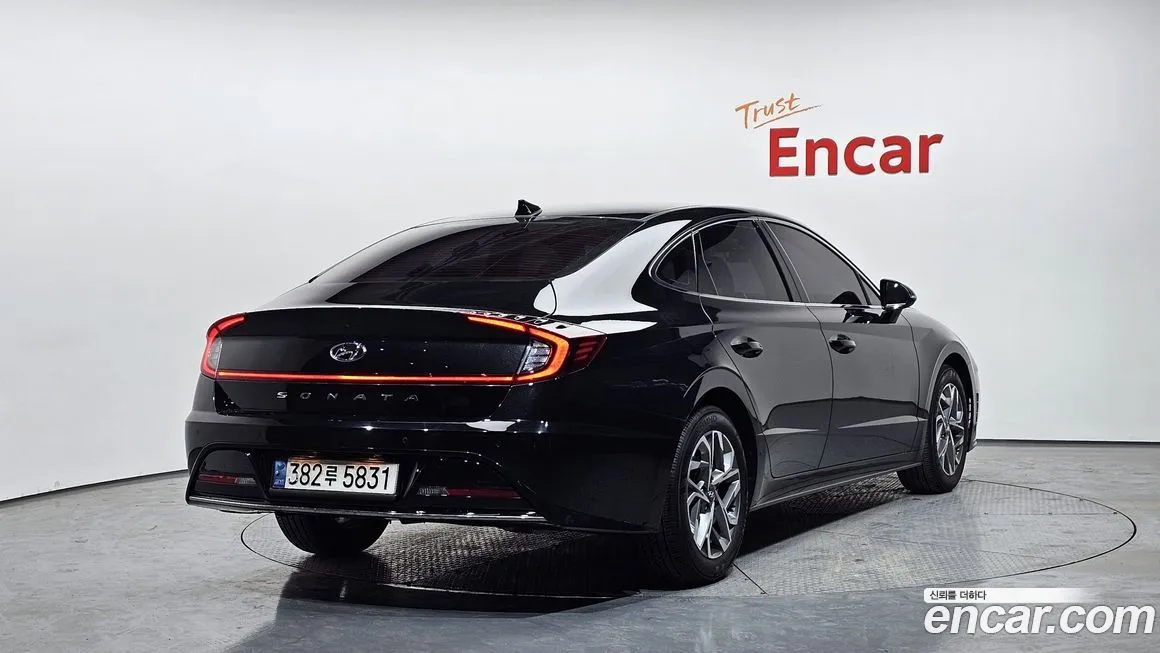 Hyundai Sonata 2022 из KR, фото 2