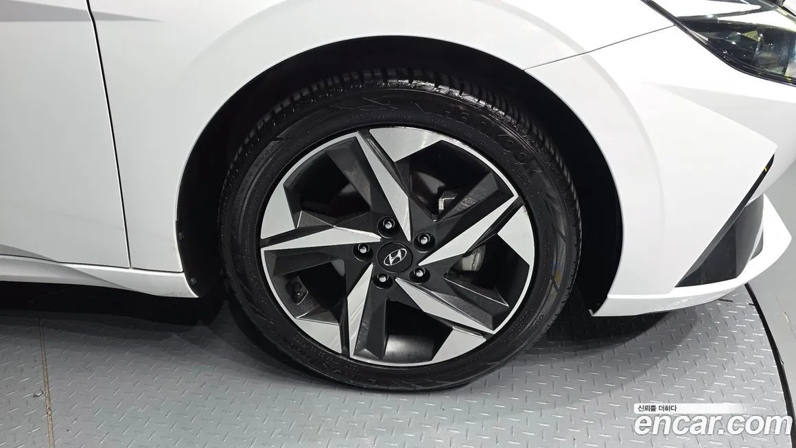 Hyundai AVANTE — фото 6