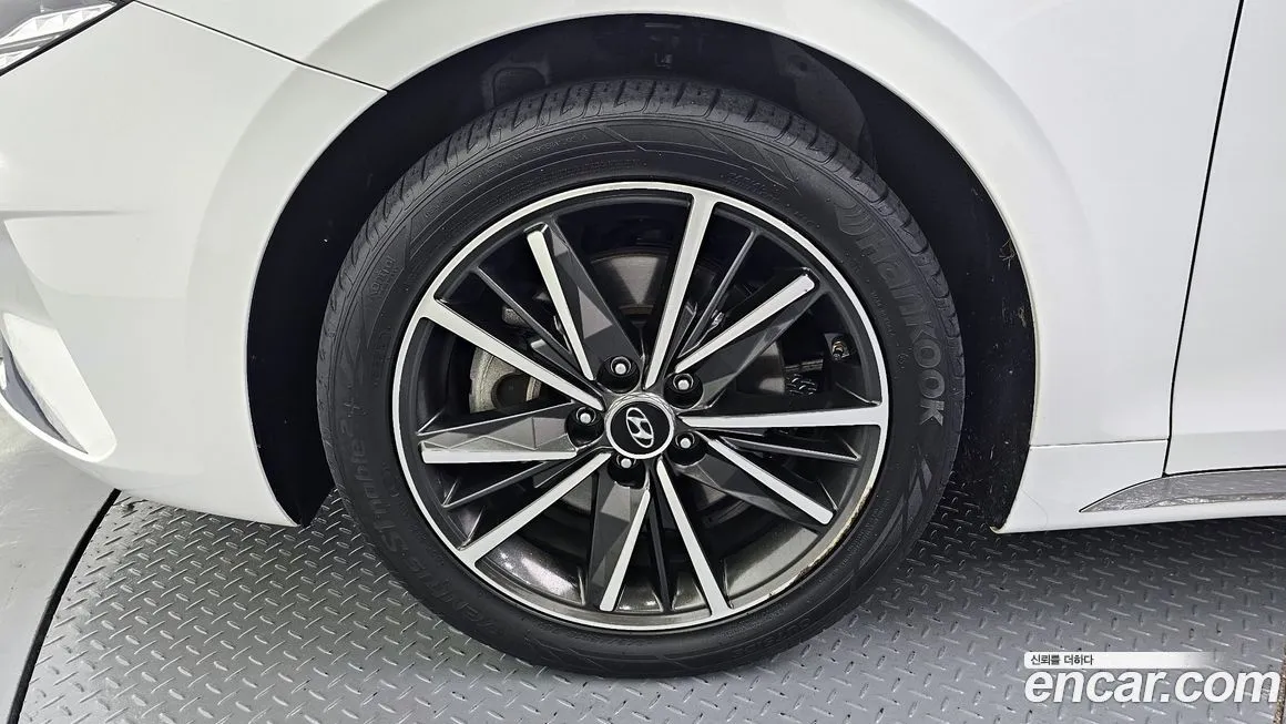 Hyundai Grandeur 2022 из KR, фото 5
