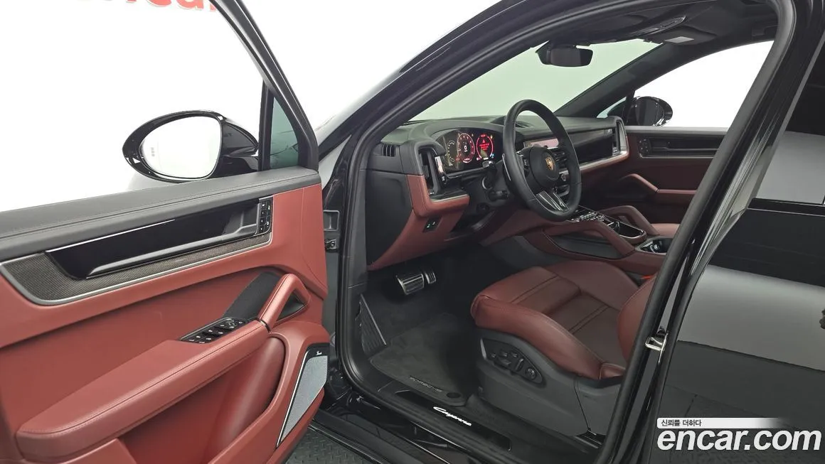 Porsche Cayenne 2025 из KR, фото 6