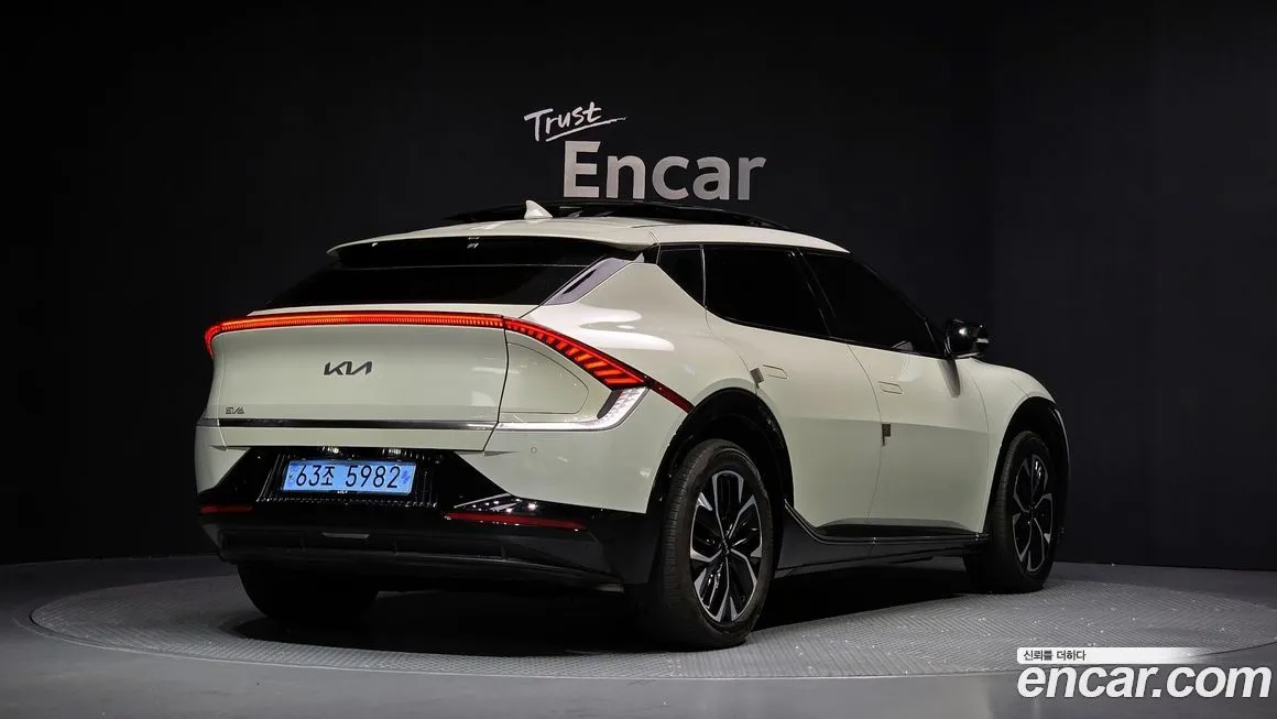 Kia EV6 — фото 3