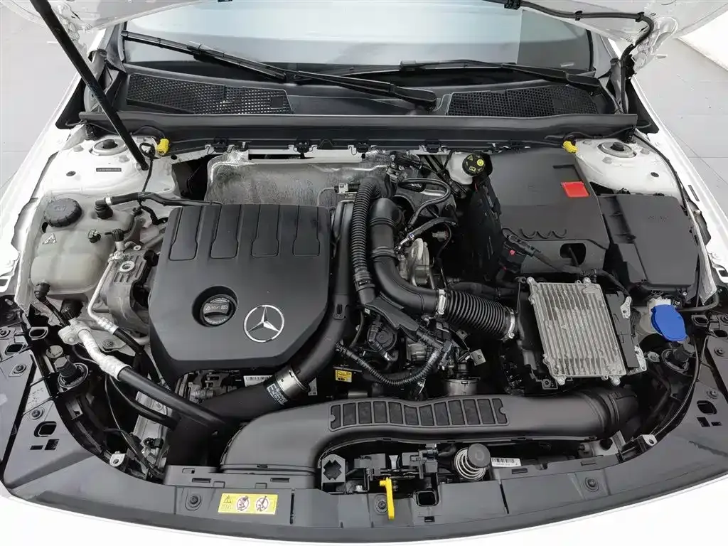 Mercedes-Benz A-Class 2024 из CN, фото 8