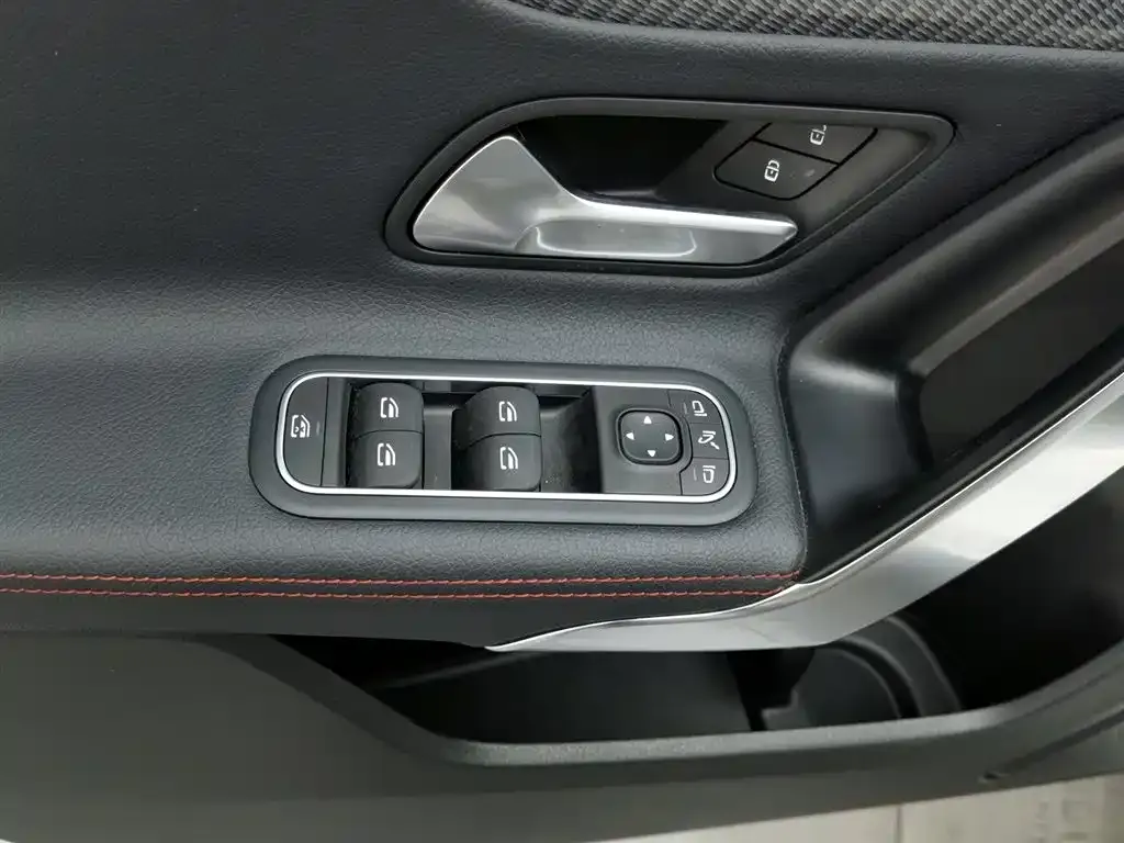 Mercedes-Benz A-Class 2024 из CN, фото 10