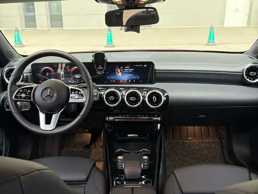 Mercedes-Benz A-Class 2022 из CN, фото 9
