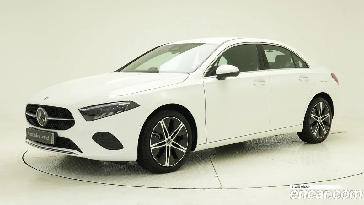 Mercedes-Benz A-Class — фото 1
