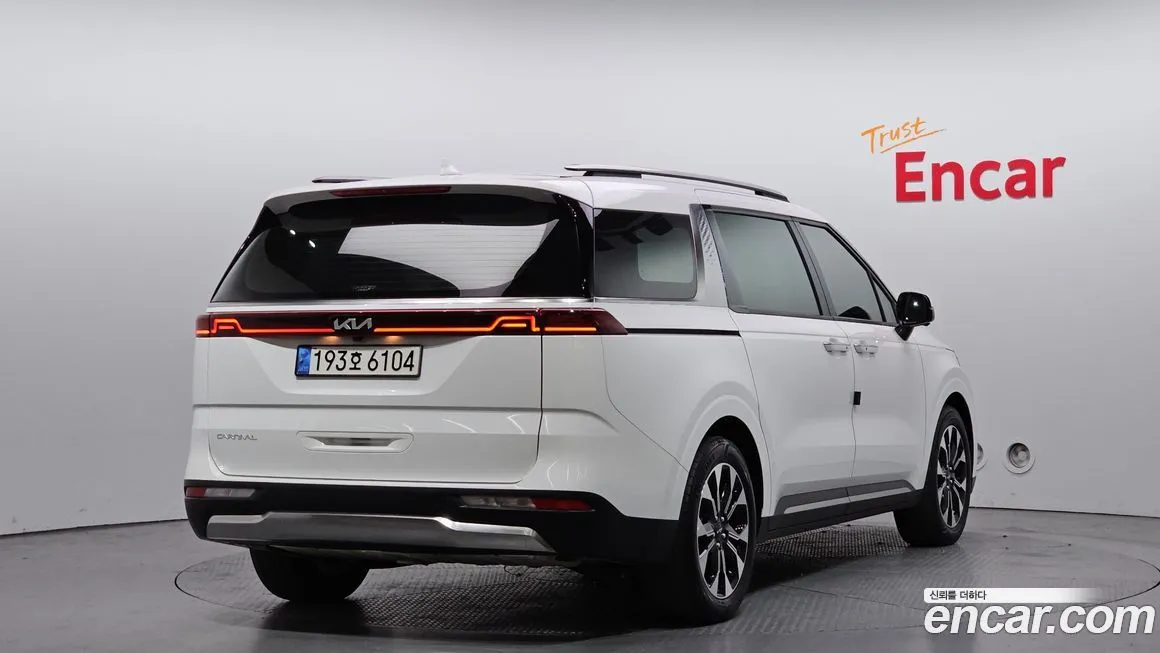 Kia Carnival 2023 из KR, фото 9
