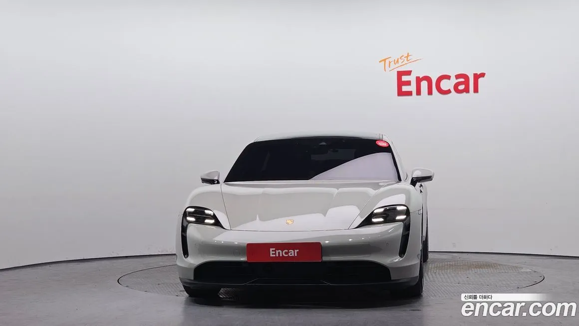 Porsche Taycan 2021 из KR, фото 2