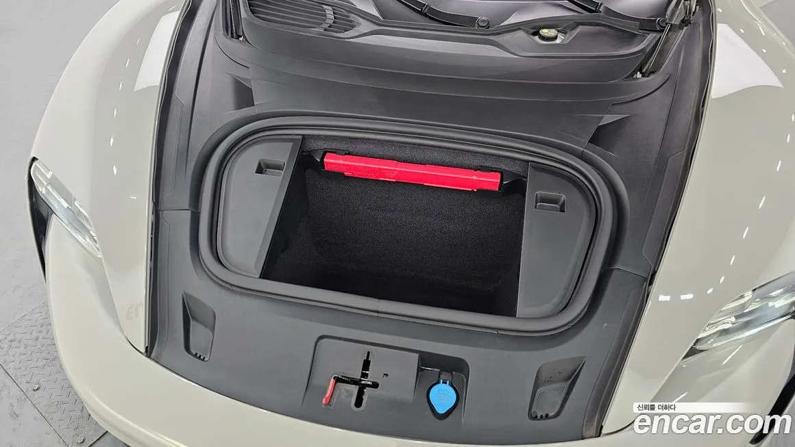 Porsche Taycan 2021 из KR, фото 8