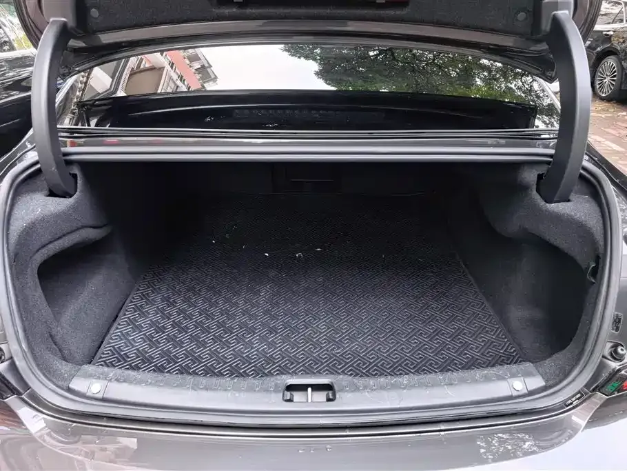 Volvo S90 2022 из CN, фото 3