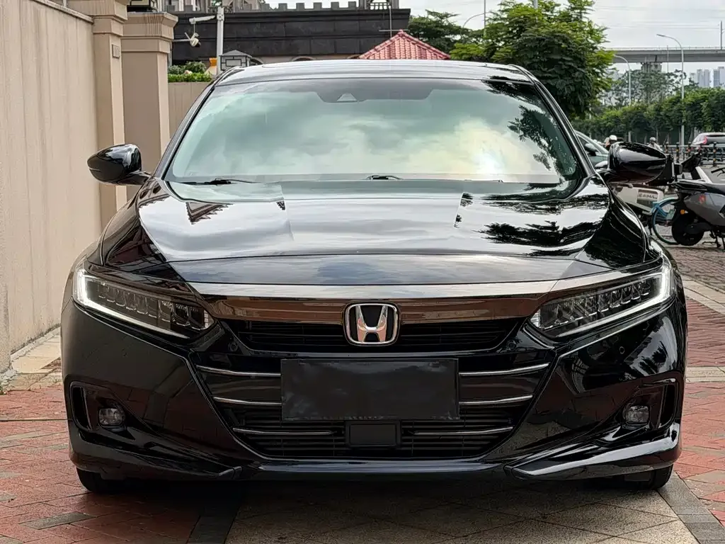 Honda Accord — фото 6