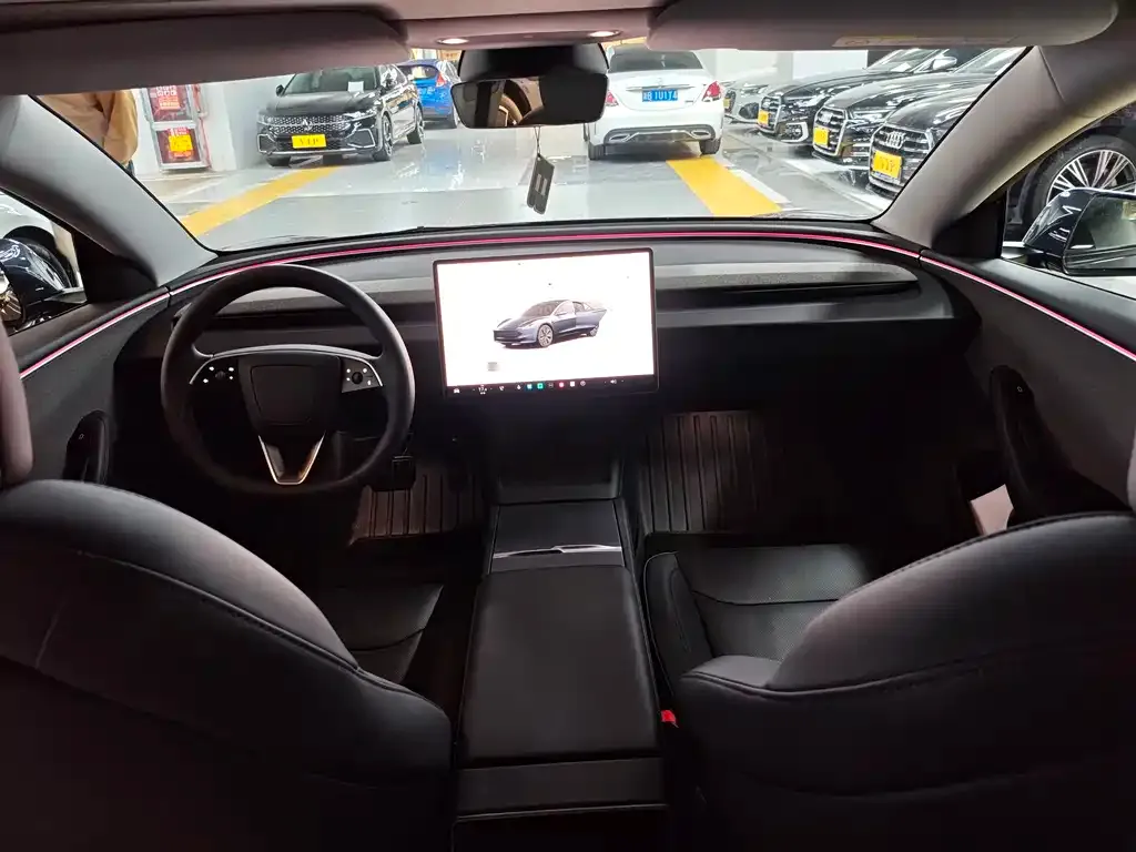 Tesla Model 3 — фото 6