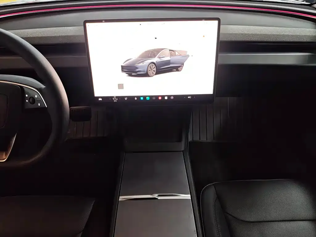 Tesla Model 3 — фото 3