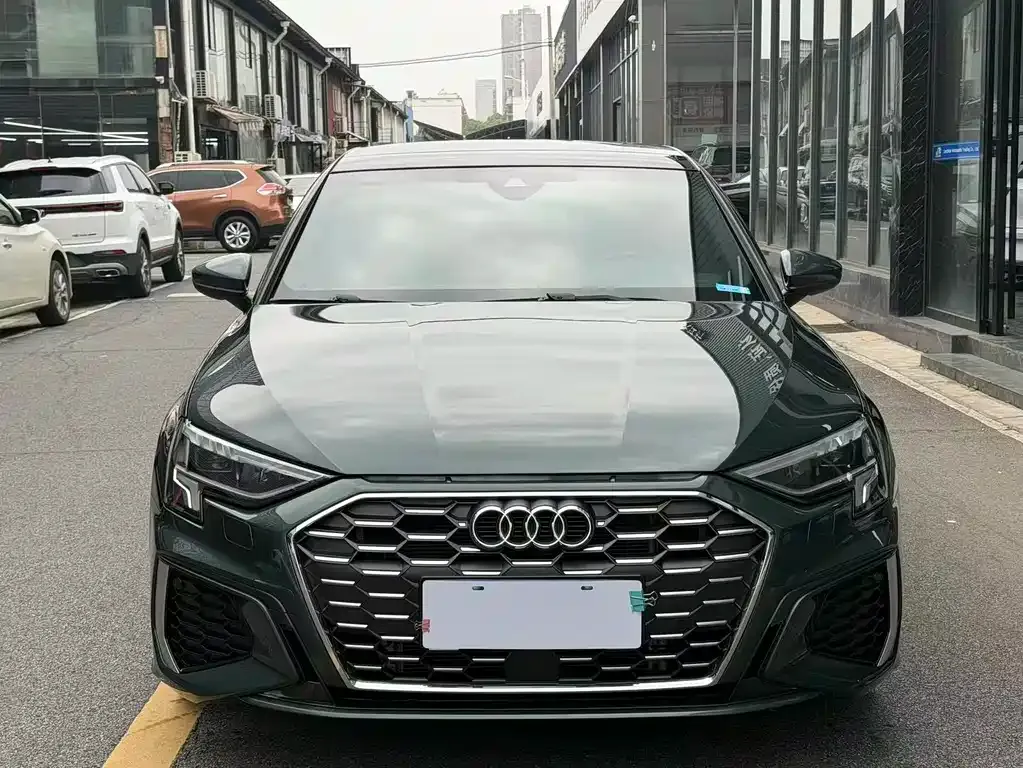 Audi A3 2023 из CN, фото 8