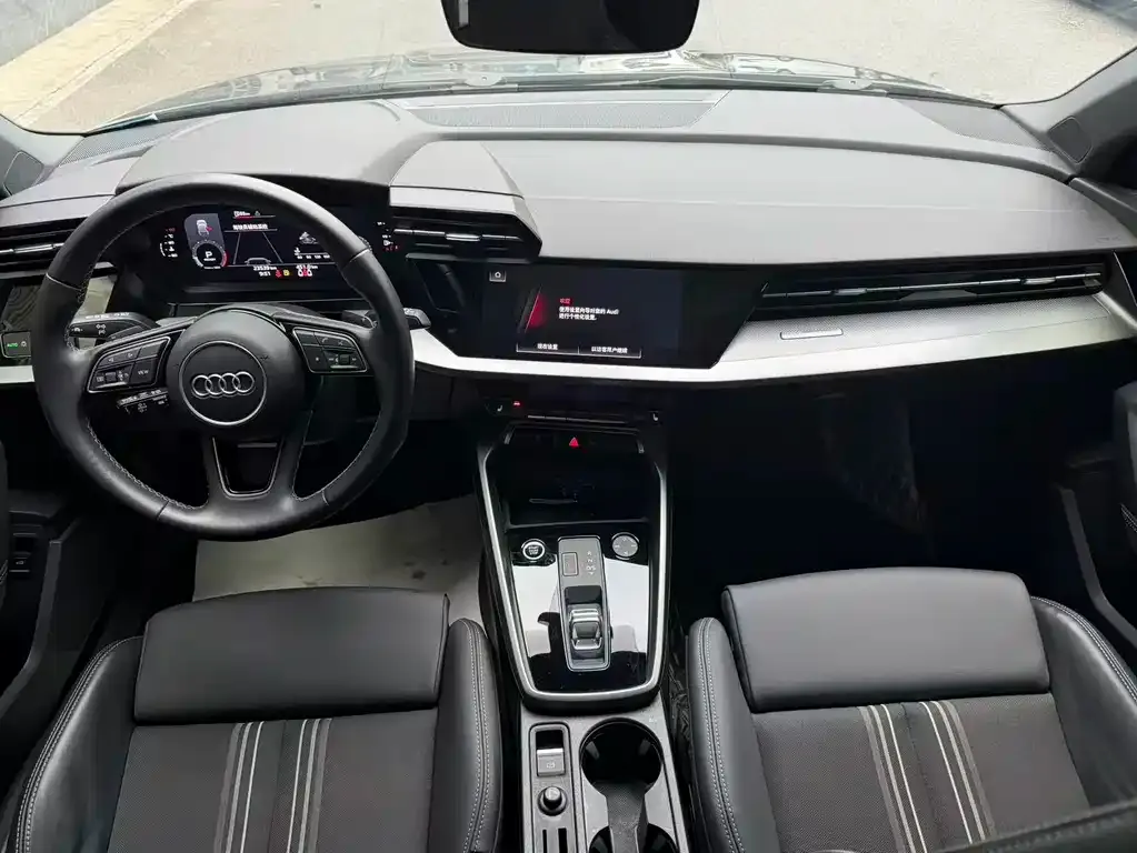 Audi A3 2023 из CN, фото 10