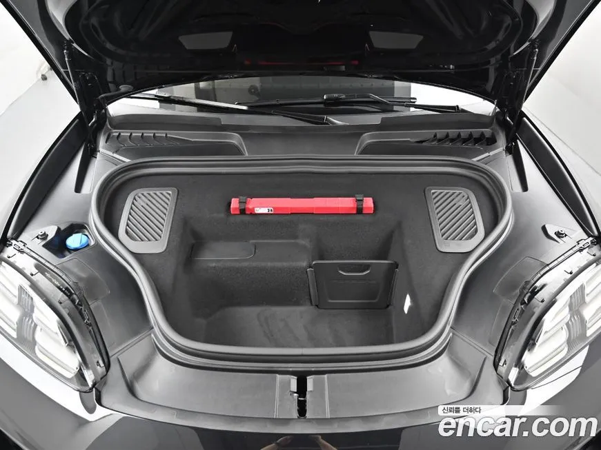 Porsche Macan 2025 из KR, фото 10