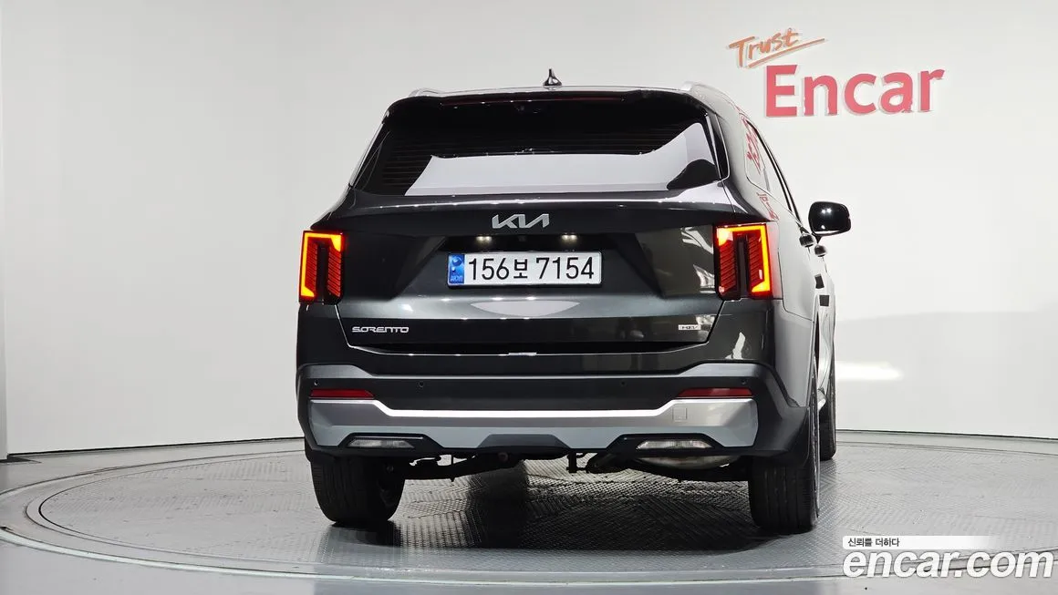 Kia Sorento — фото 9