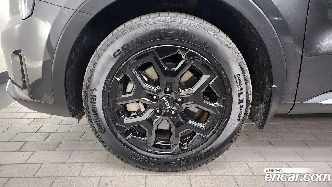 Kia Sorento — фото 10