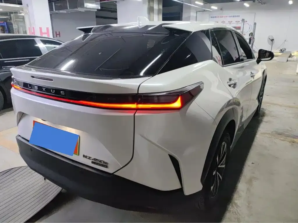 Lexus RZ 2023 из CN, фото 5