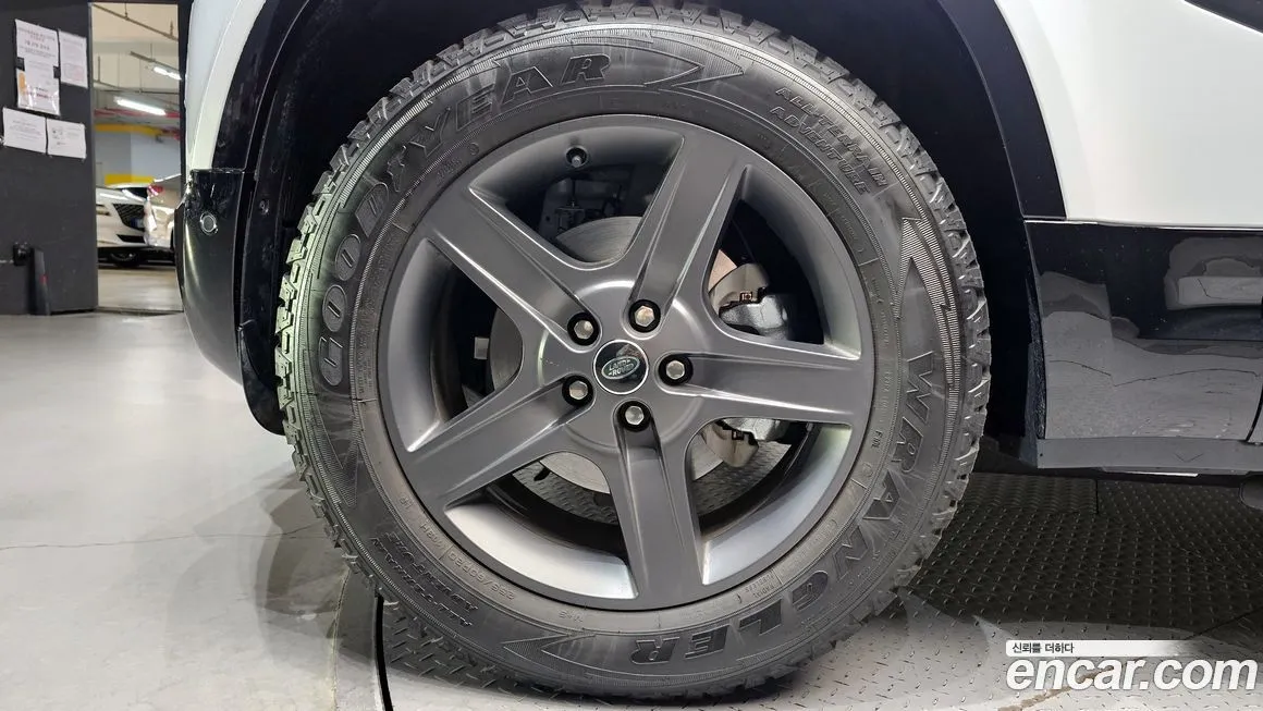 Land Rover Defender 2025 из KR, фото 6